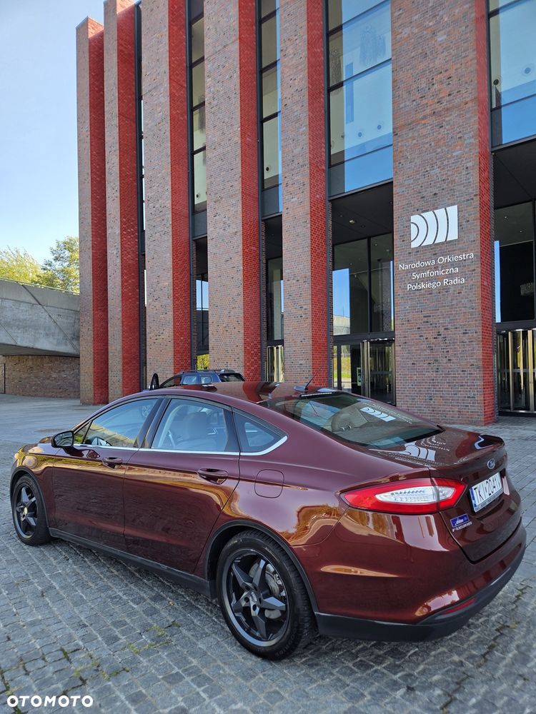 Ford Fusion - 8