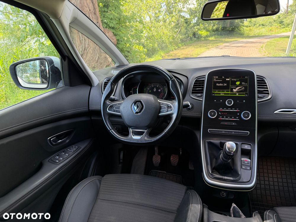 Renault Scenic - 16