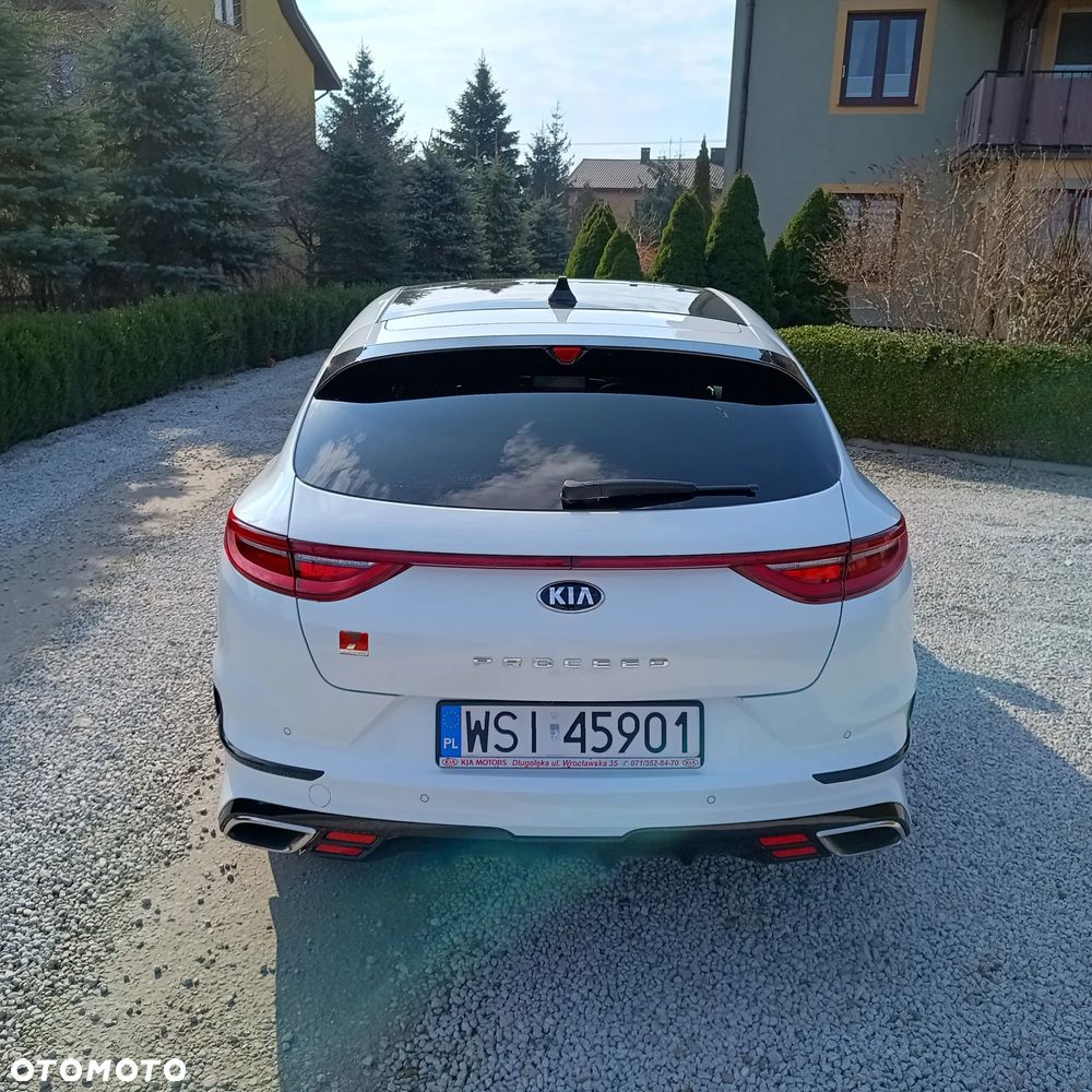 Kia ProCeed - 4