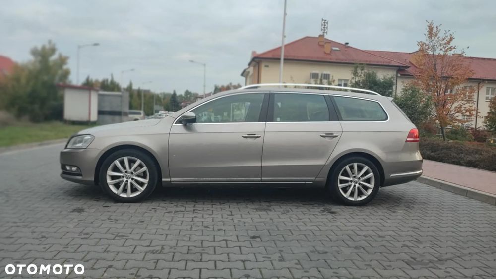 Volkswagen Passat 2.0 TDI Comfortline - 8