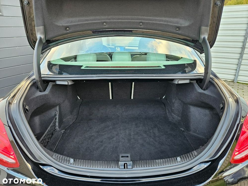 Mercedes-Benz Klasa C 180 9G-TRONIC Exclusive - 25