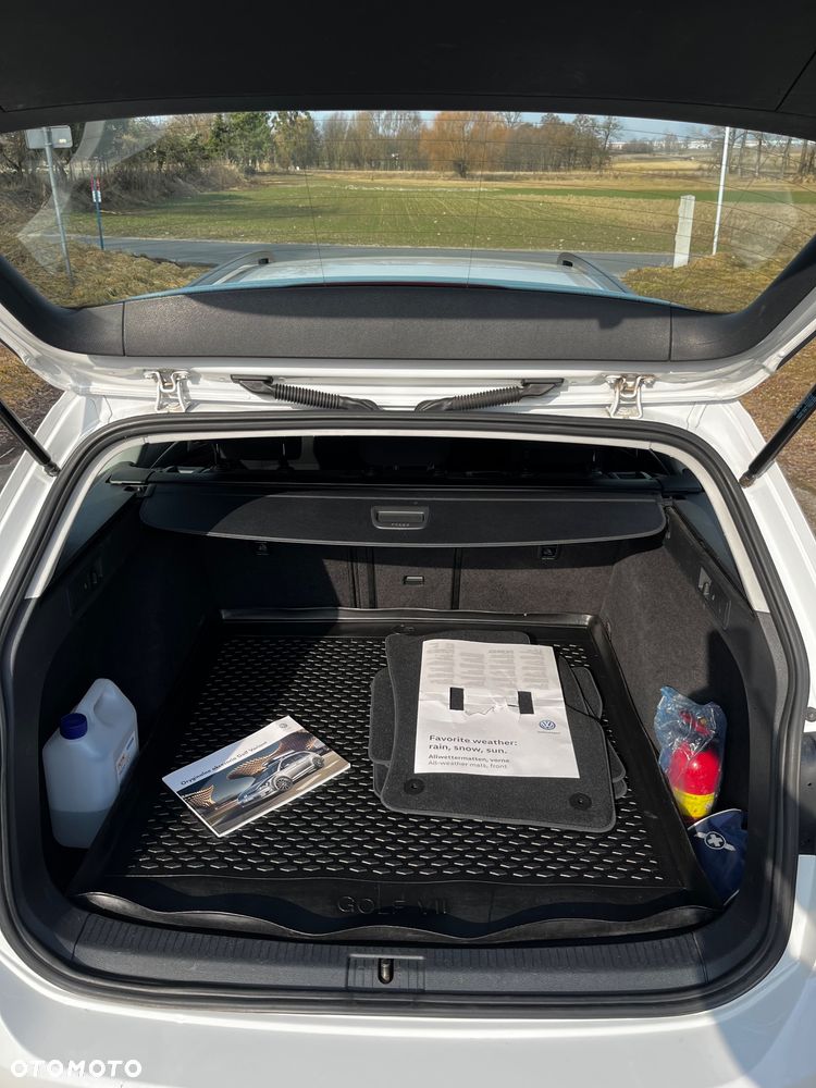 Volkswagen Golf 1.2 TSI BMT Start - 8