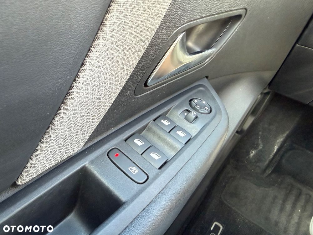 Citroën C4 1.2 PureTech Shine S&S EAT8 - 17