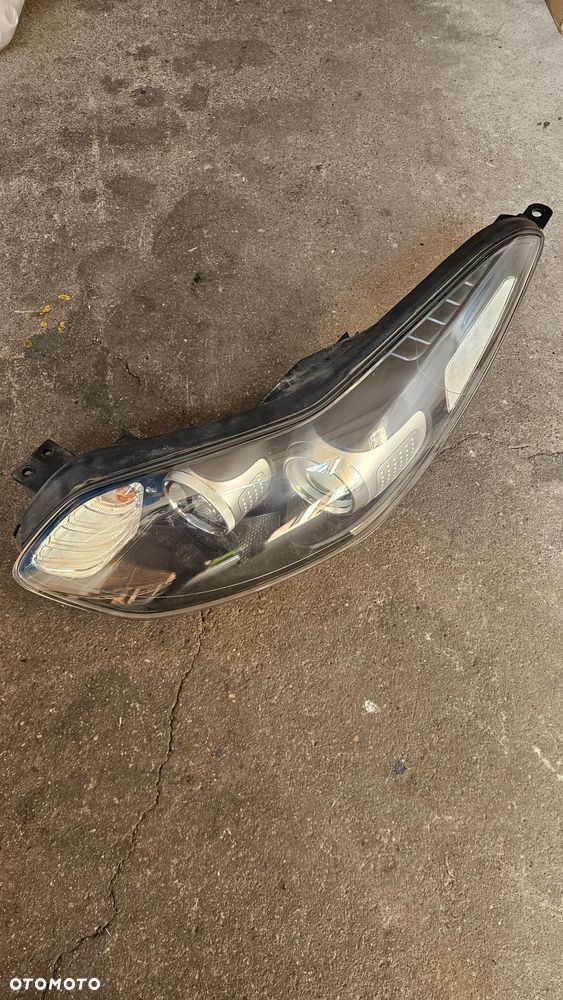 Kia Sportage IV Lampa przednia lewa soczewka led UK