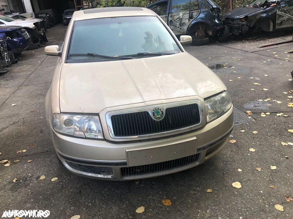 Capota fata motor Skoda Superb 1 bej auriu(fara grila) - 1