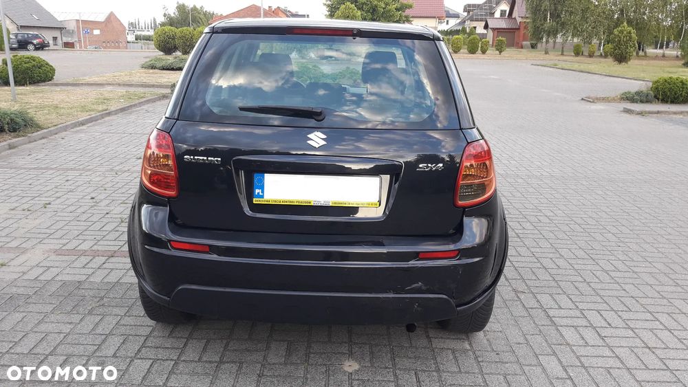 Suzuki SX4 - 8