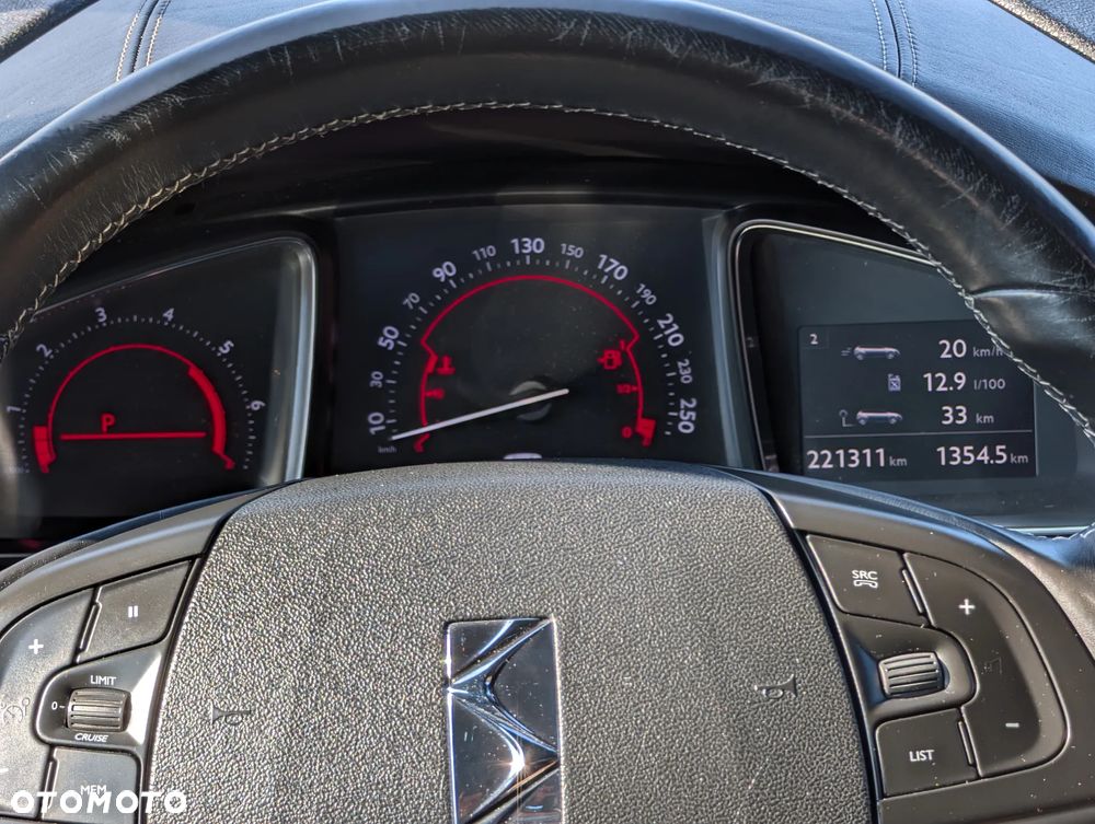 Citroën DS5 HDi 165 SportChic - 27