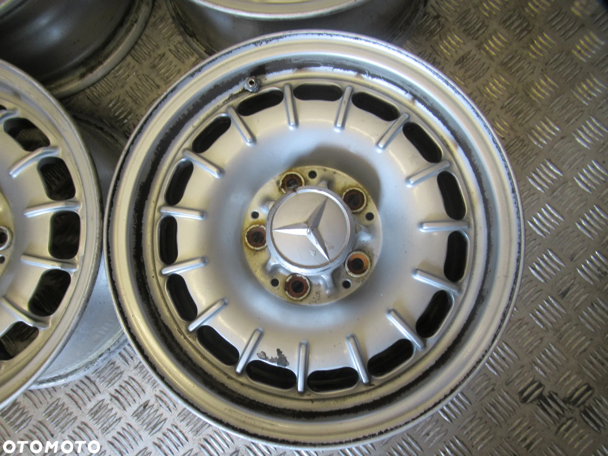 Felgi Mercedes Barock R107 SL SLC 6,5Jx14 et30 5x112 - 2