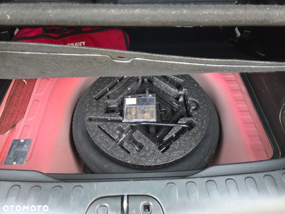 Fiat 500L 1.4 16V (RED) - 14