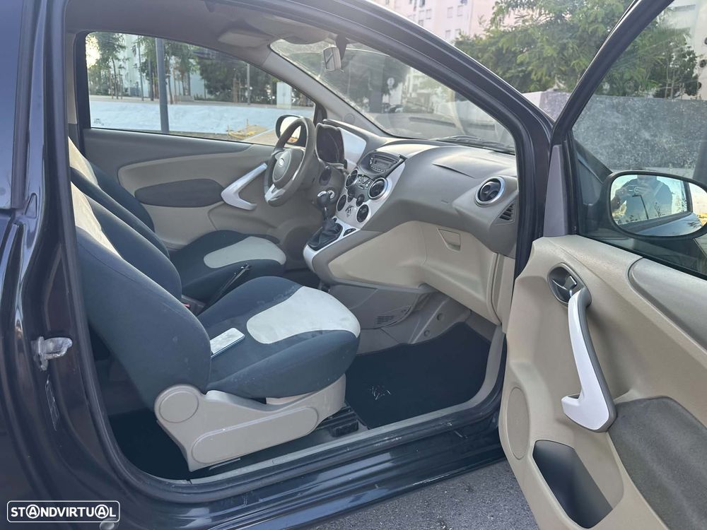 Ford KA 1.2 S&S Titanium - 9