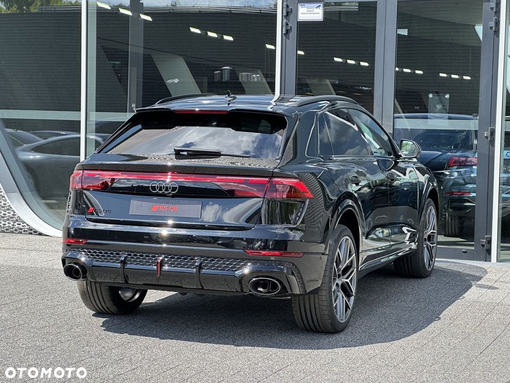 Audi RS Q8 - 6