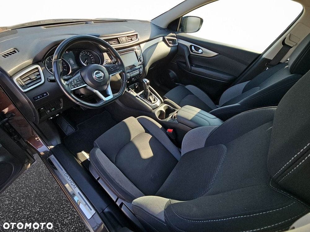 Nissan Qashqai 1.3 DIG-T Tekna DCT - 10