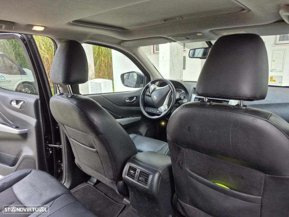 Nissan Navara 2.3 dCi CD 4WD N-Guard Auto - 11