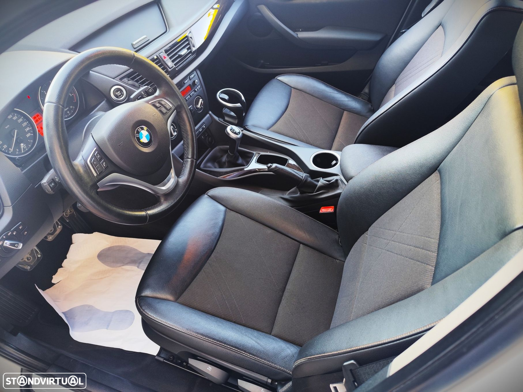BMW X1 18 d sDrive - 7