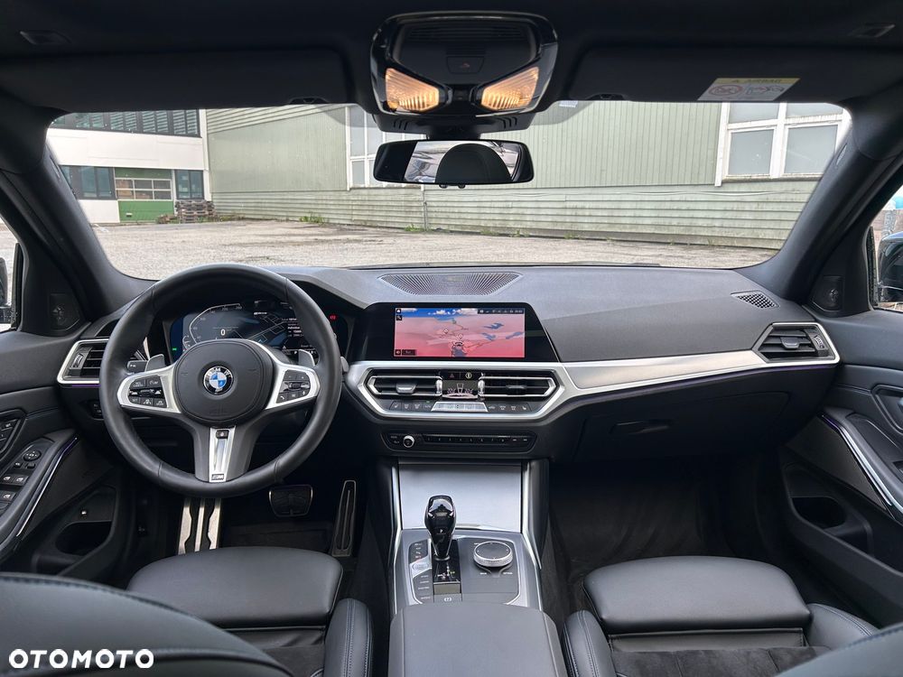 BMW Seria 3 330e xDrive M Sport sport - 15