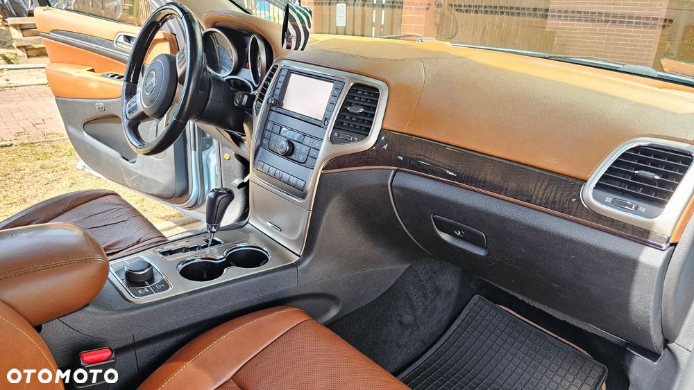 Jeep Grand Cherokee 5.7 V8 HEMI Overland Summit - 13