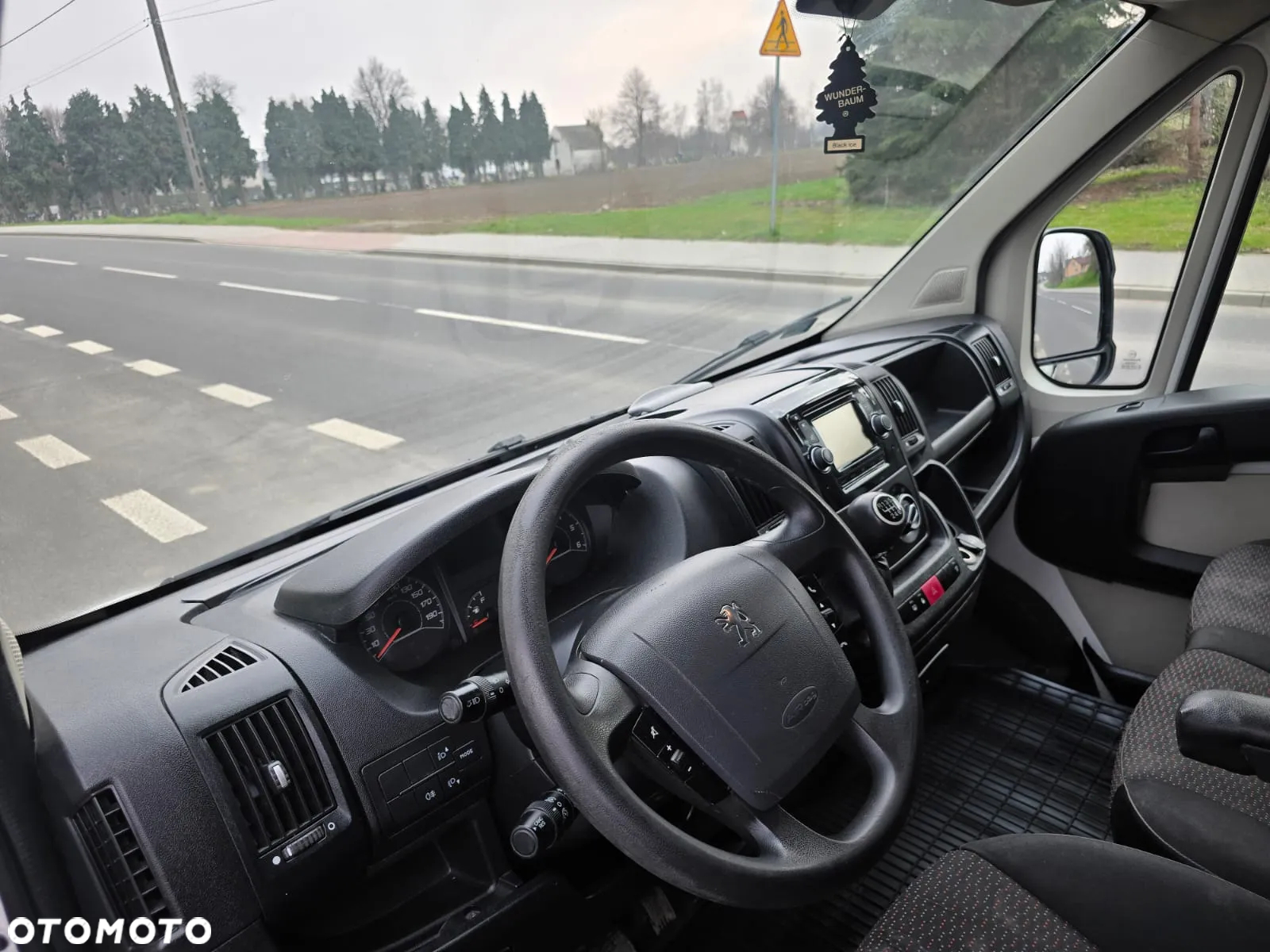 Peugeot Boxer 335 - 11