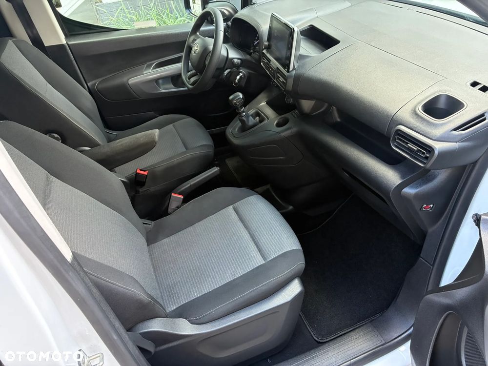 Toyota Proace City Verso 1.5 D-4D Business - 12