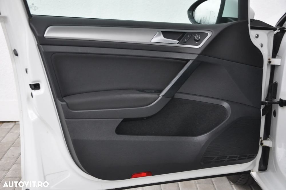 Volkswagen Golf 1.0 TSI Trendline - 9