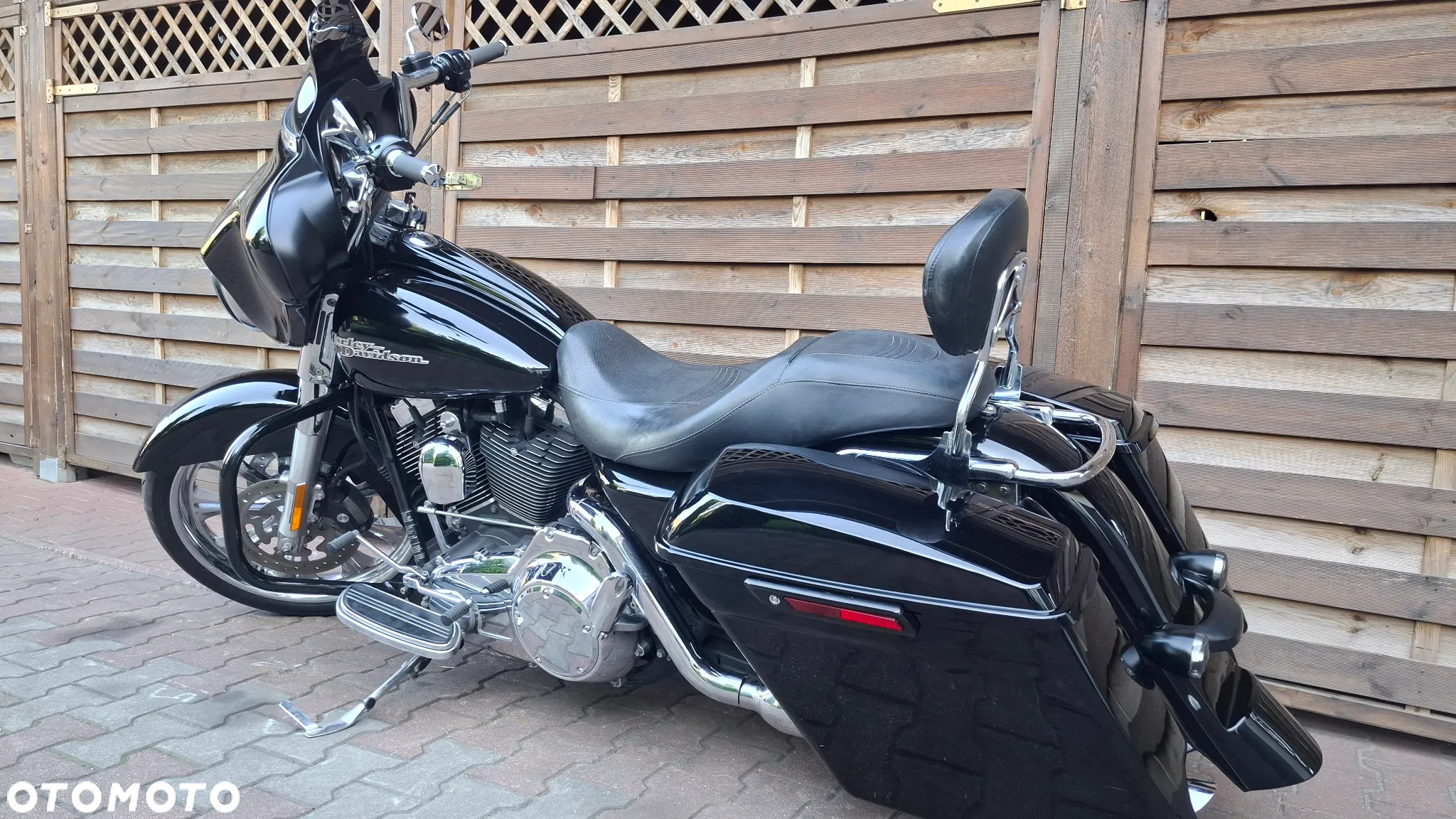 Harley-Davidson Touring Street Glide - 8