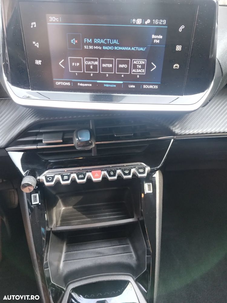 Peugeot 2008 PureTech 130 EAT8 Active Pack - 9