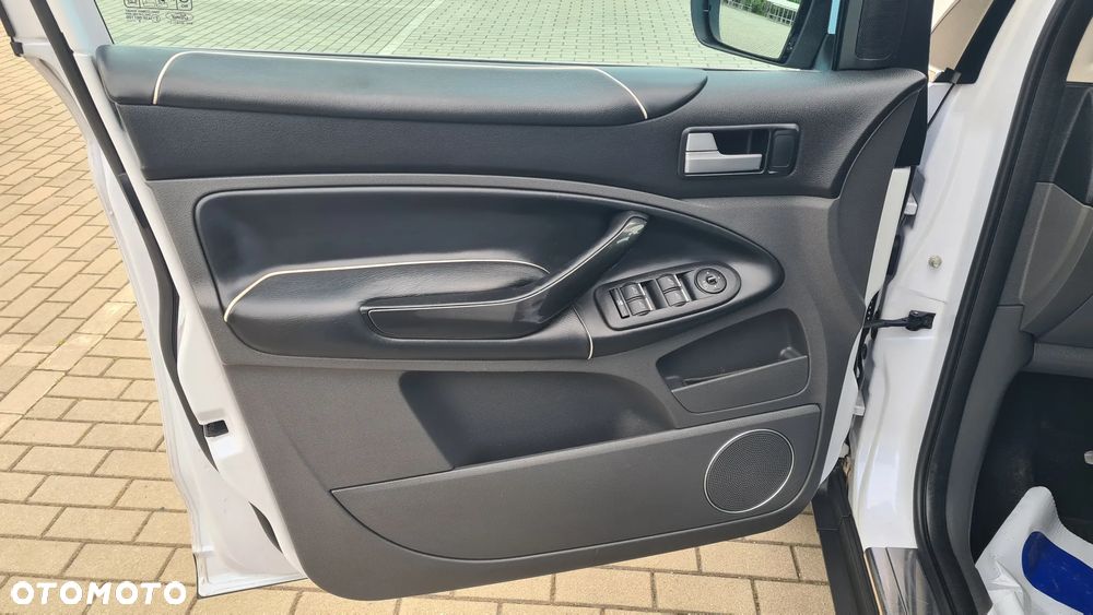 Ford Kuga 2.0 TDCi Titanium - 9