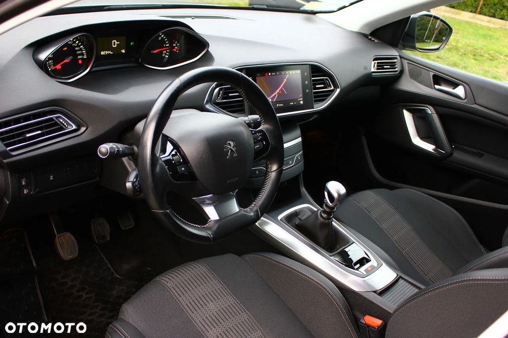 Peugeot 308 BlueHDi FAP 130 Stop & Start Allure - 24