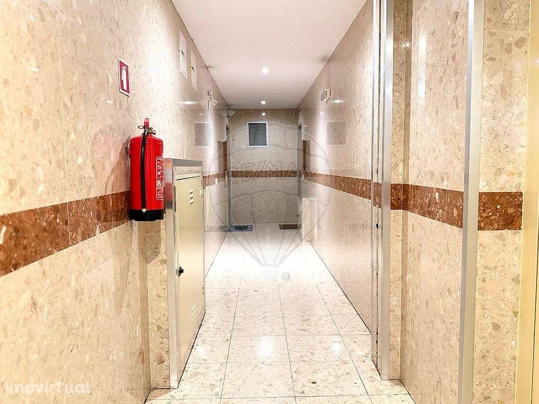 Apartamento T4 para venda - Grande imagem: 3/42