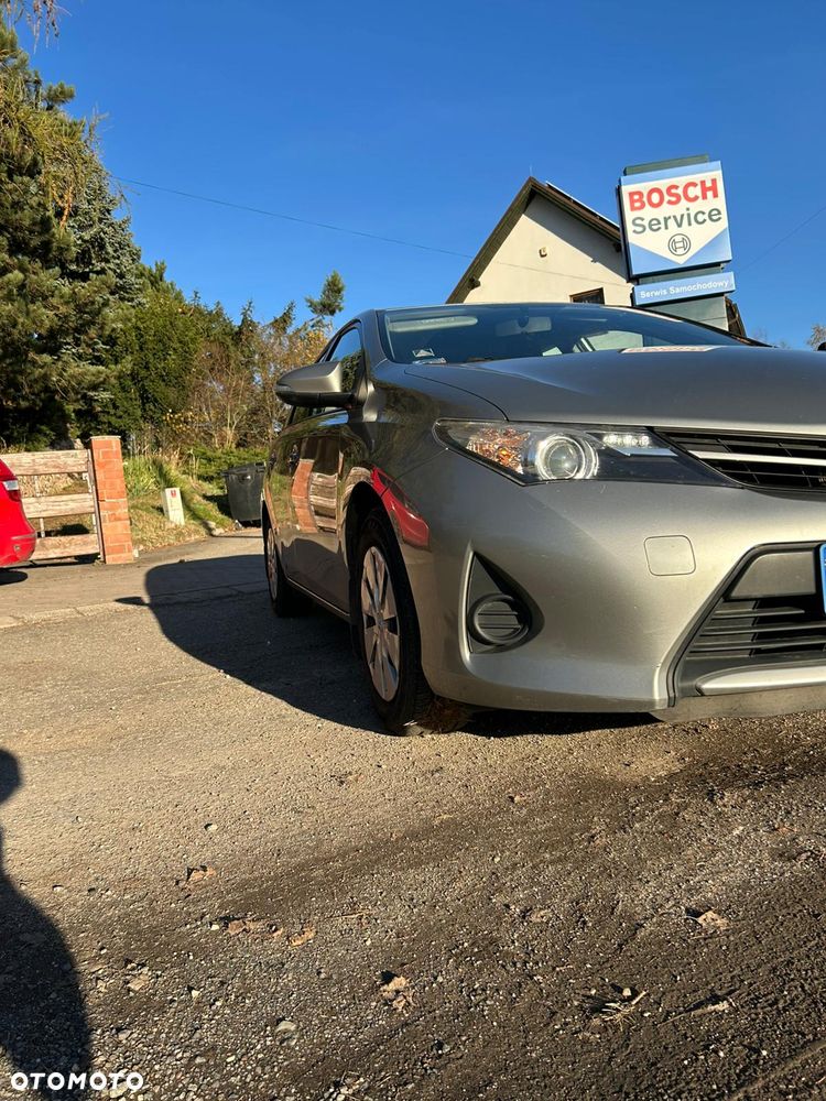 Toyota Auris 1.6 Comfort - 9