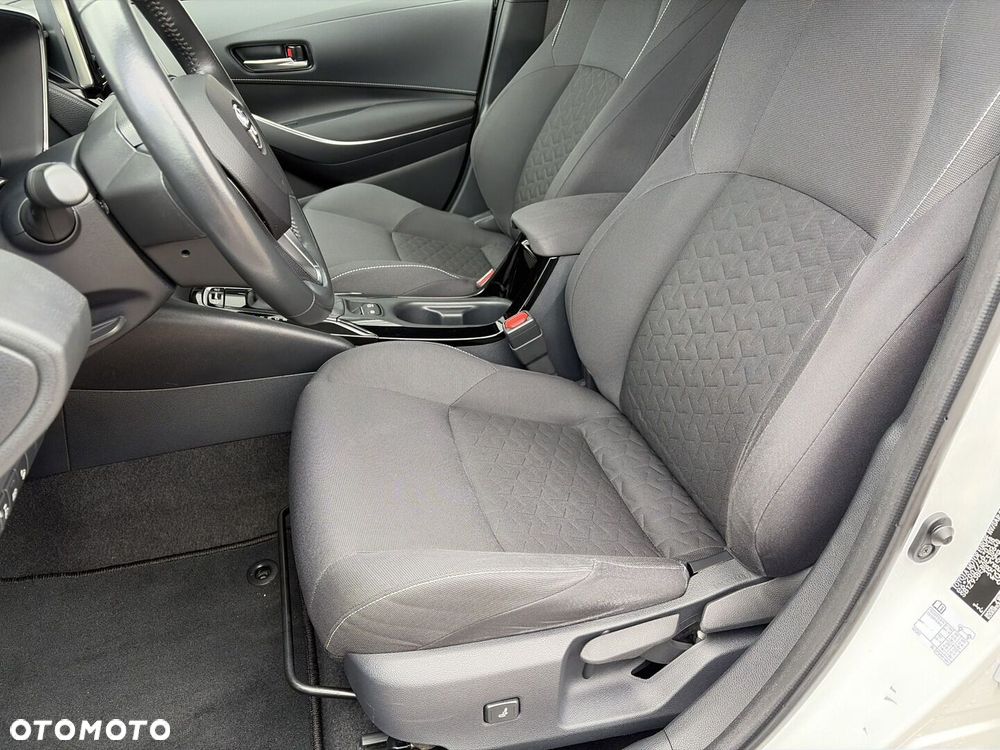 Toyota Corolla - 8