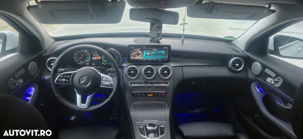 Mercedes-Benz C - 14