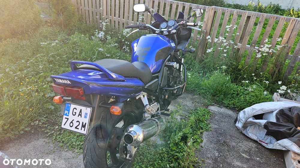 Yamaha FZ6 - 3