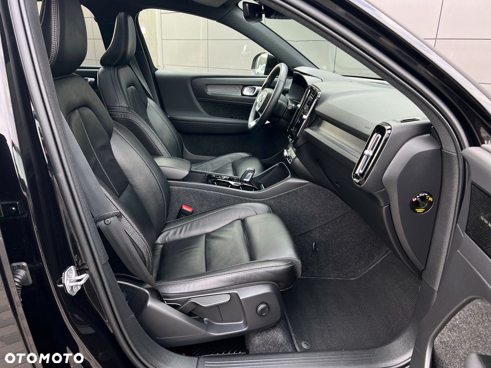 Volvo XC 40 T4 Plug-In Hybrid R-Design - 33