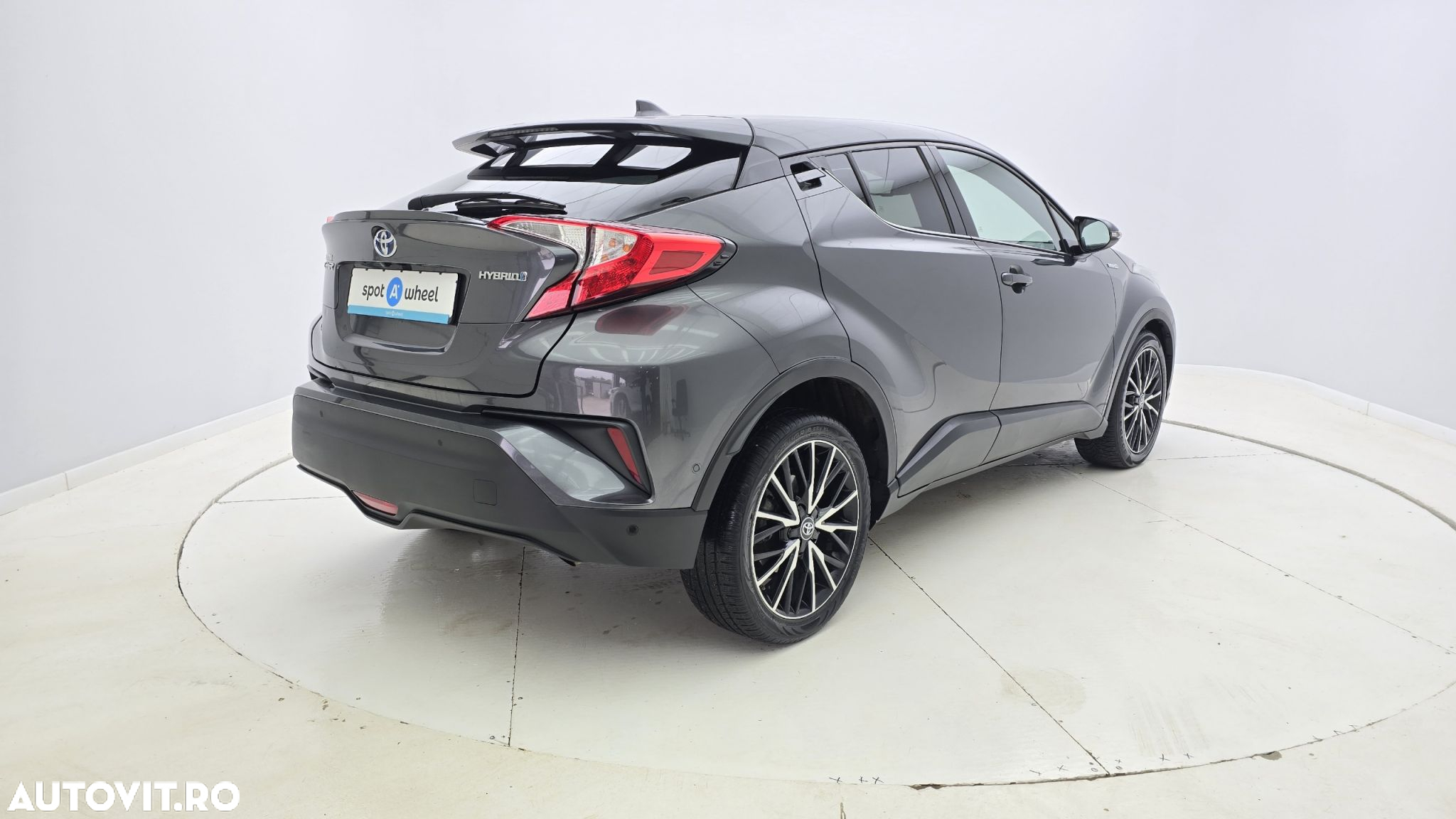 Toyota C-HR - 6