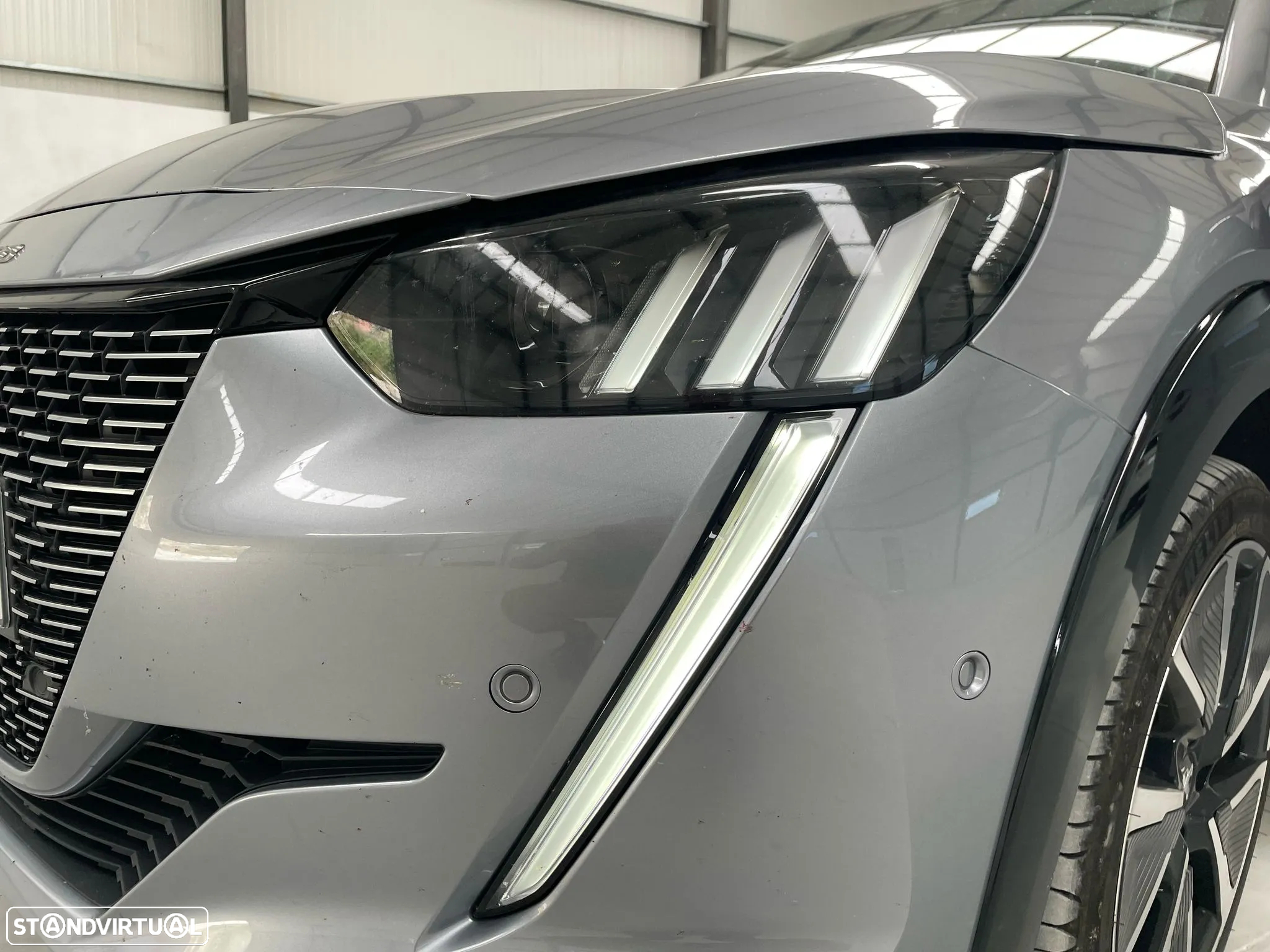 Peugeot e-208 50 kWh GT - 17