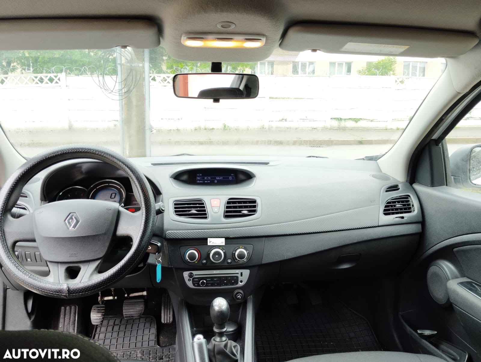 Renault Megane Blue dCi Life - 12