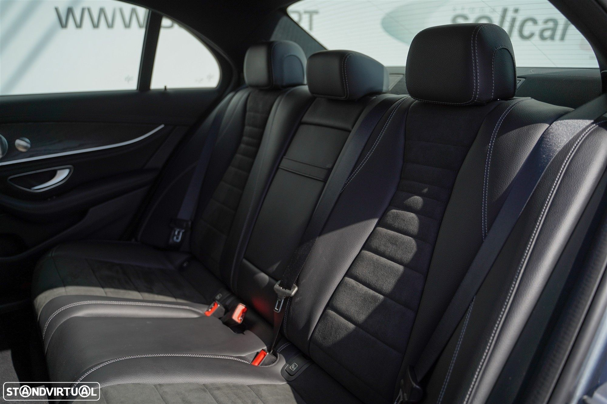 Mercedes-Benz E 300 de AMG Line - 16