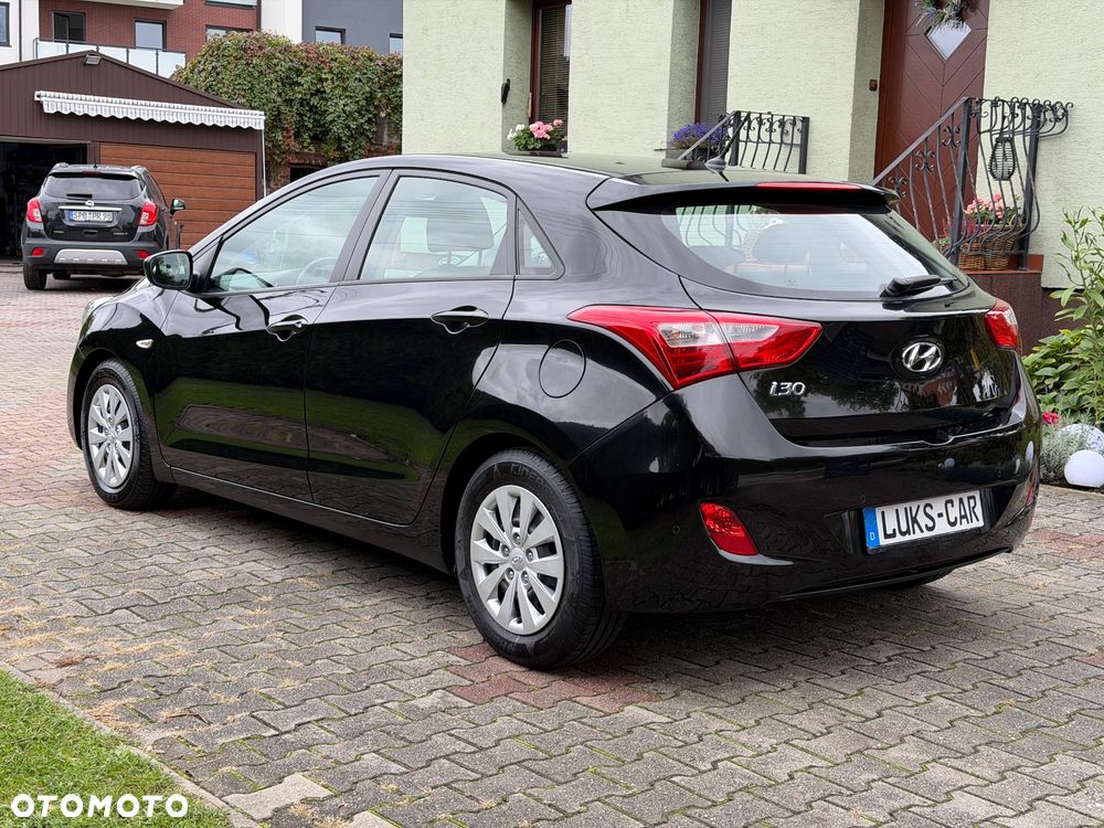 Hyundai i30 1.4 Family+ - 37