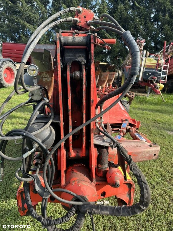 Kuhn pług 6 skibowy obrotowy Kuhn 5 + 1 vari master 182 - 5