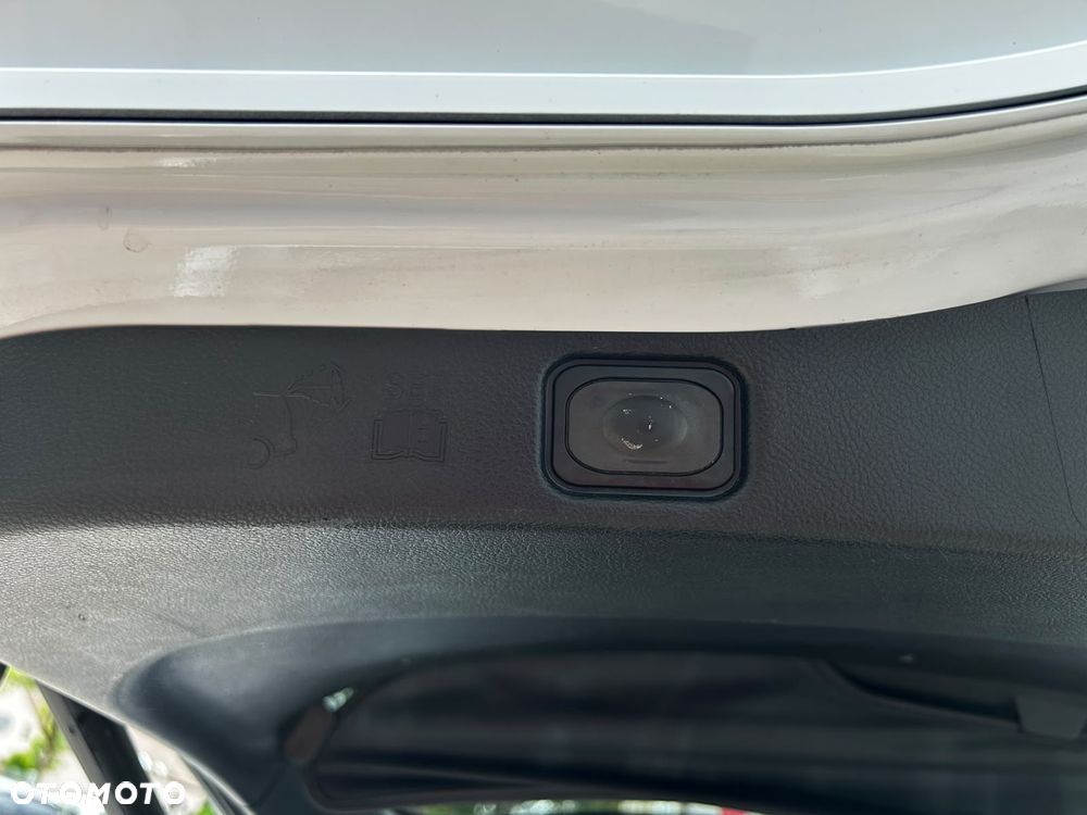 Ford Galaxy 2.0 EcoBlue Titanium - 26