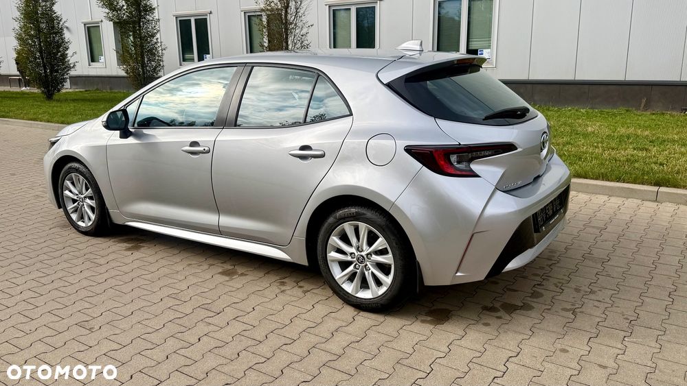 Toyota Corolla 1.8 Hybrid Comfort - 12