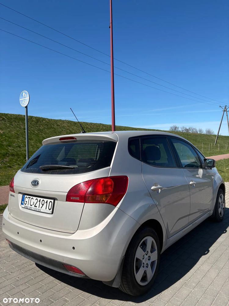 Kia Venga 1.6 L - 4