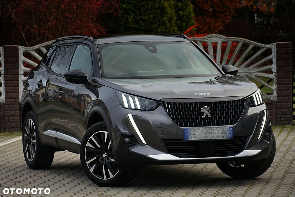 Peugeot 2008 PureTech 130 EAT8 GT - 8