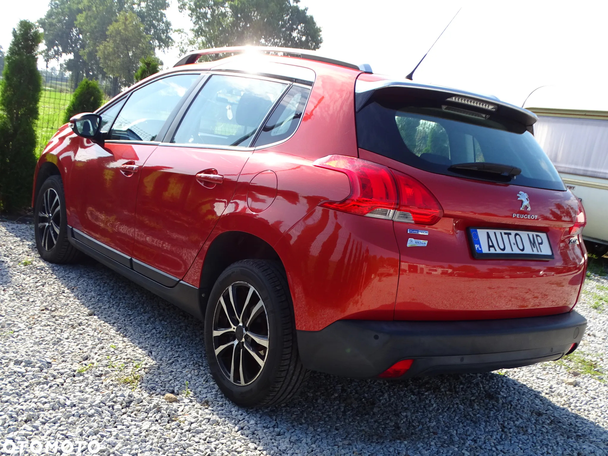 Peugeot 2008 1.2 Pure Tech Allure S&S - 3