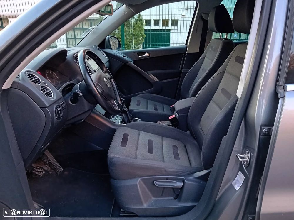 VW Tiguan 2.0 TDi Sport BlueMotion - 7
