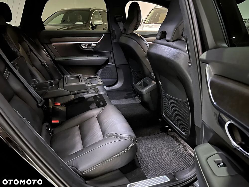 Volvo V90 Cross Country ver-b5-d-awd-momentum-pro - 4
