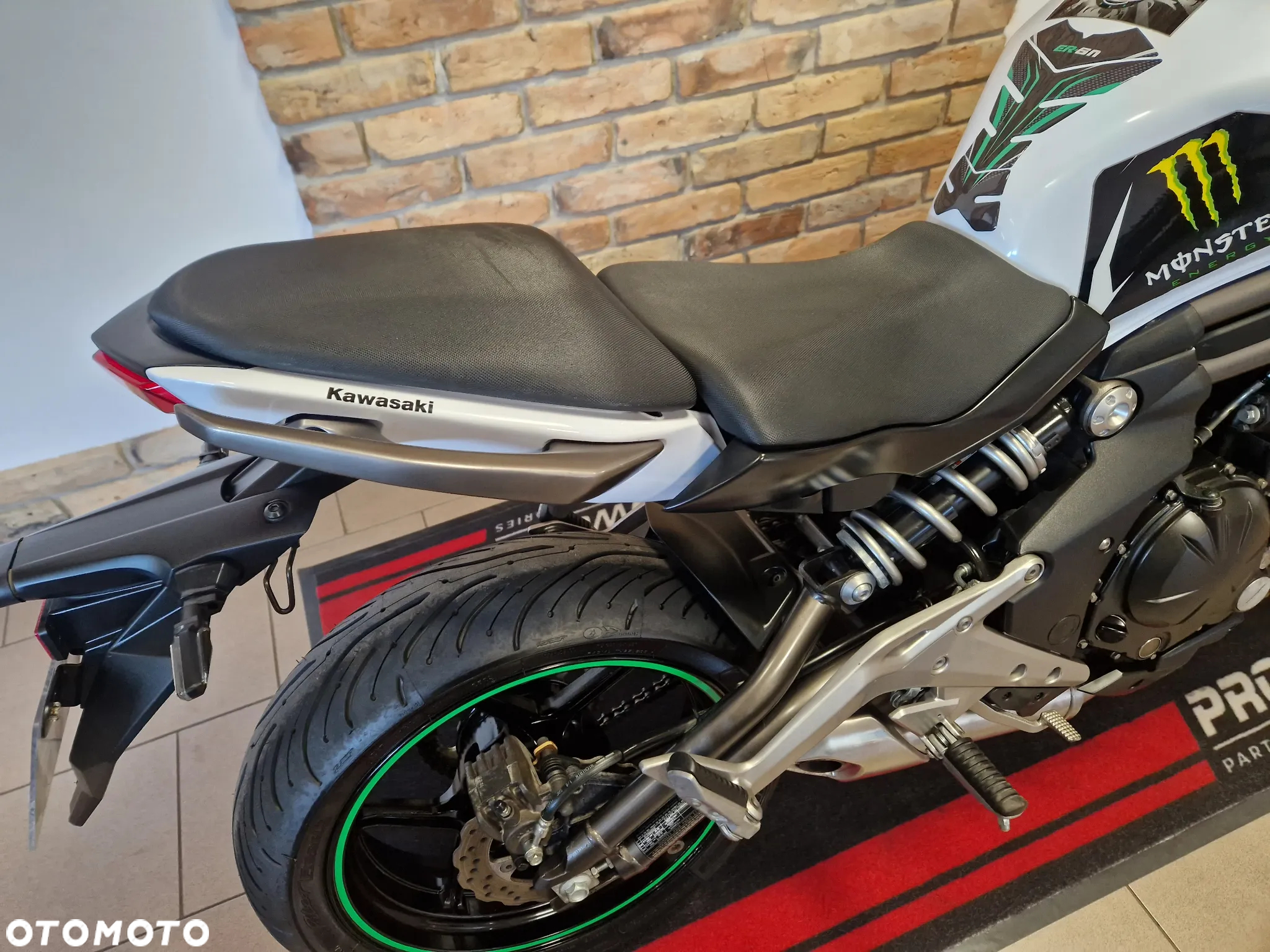 Kawasaki ER - 35