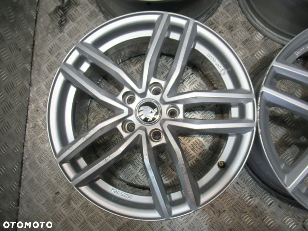 Felgi Skoda Karoq Kodiaq Superb Yeti Octavia 7,5Jx17 et46 5x112 - 7