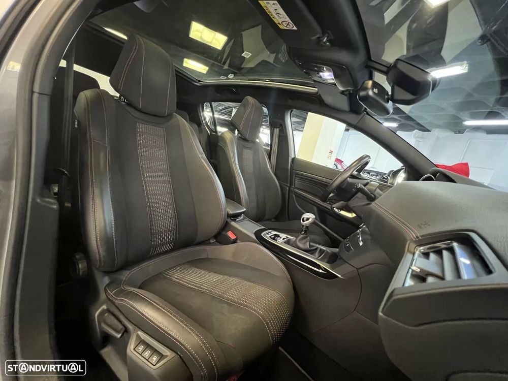 Peugeot 308 1.2 PureTech GT Line - 4