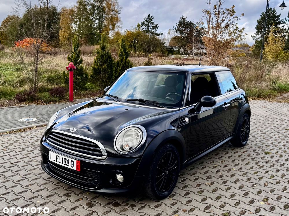 MINI Cooper Standard - 1